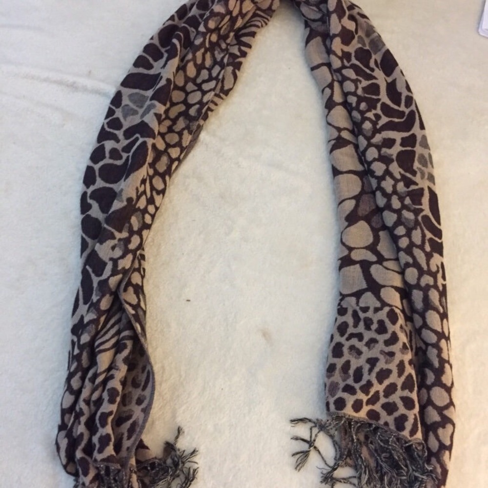 Print scarf